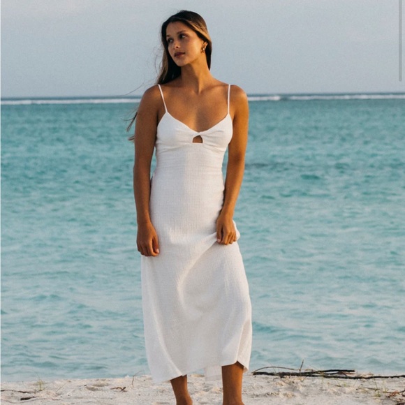 Billabong Dresses & Skirts - Billabong White Midi Slip Dress with Cutout